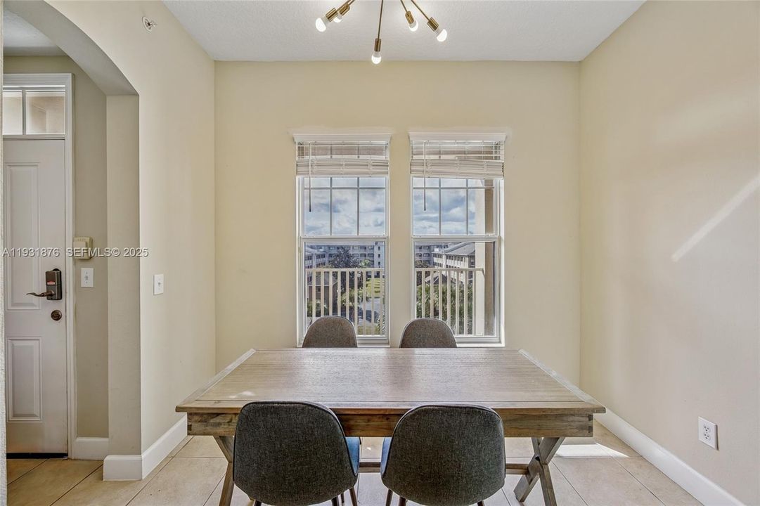 На продажу: $449,000 (3 спален, 2 ванн, 0 Квадратных фут)