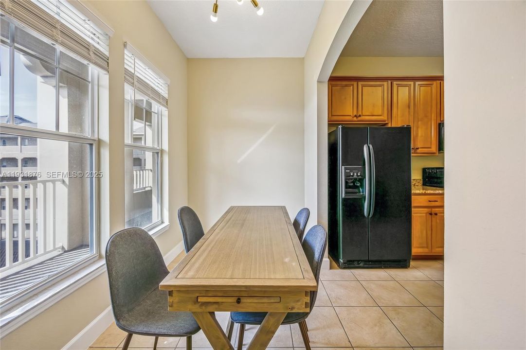 На продажу: $449,000 (3 спален, 2 ванн, 0 Квадратных фут)