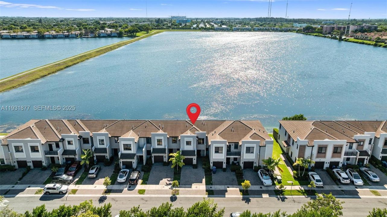 For Rent: $2,950 (3 beds, 2 baths, 1478 Square Feet)