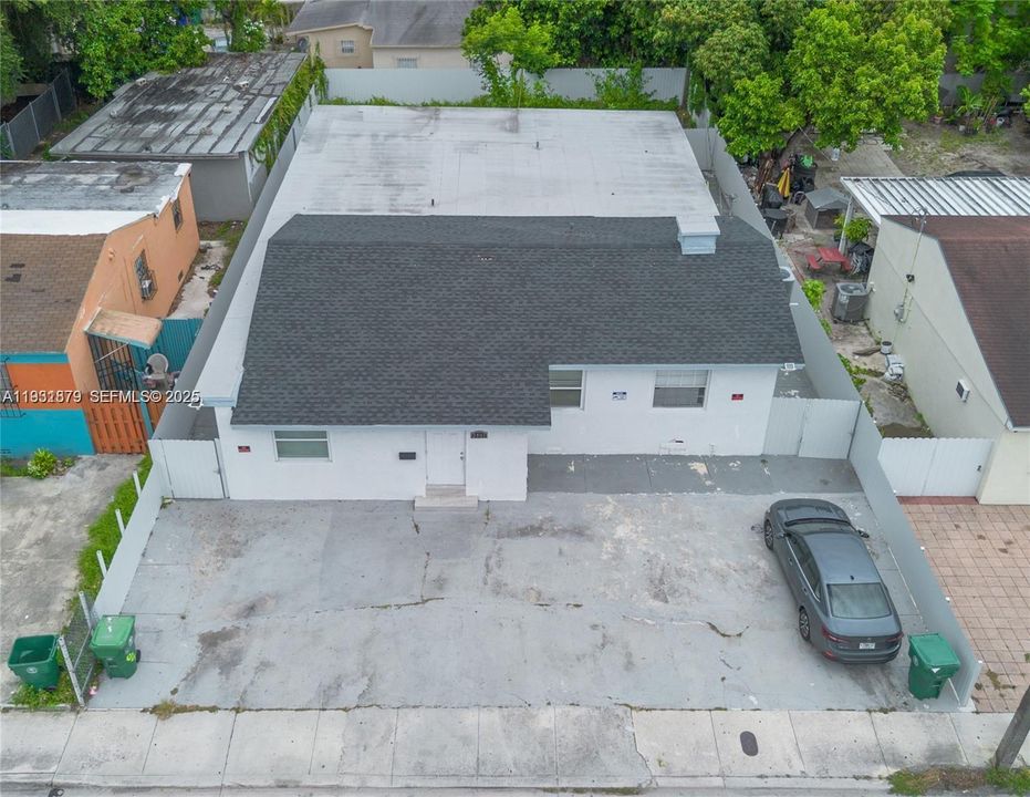 En Venta: $600,000 (4 camas, 3 baños, 1963 Pies cuadrados)