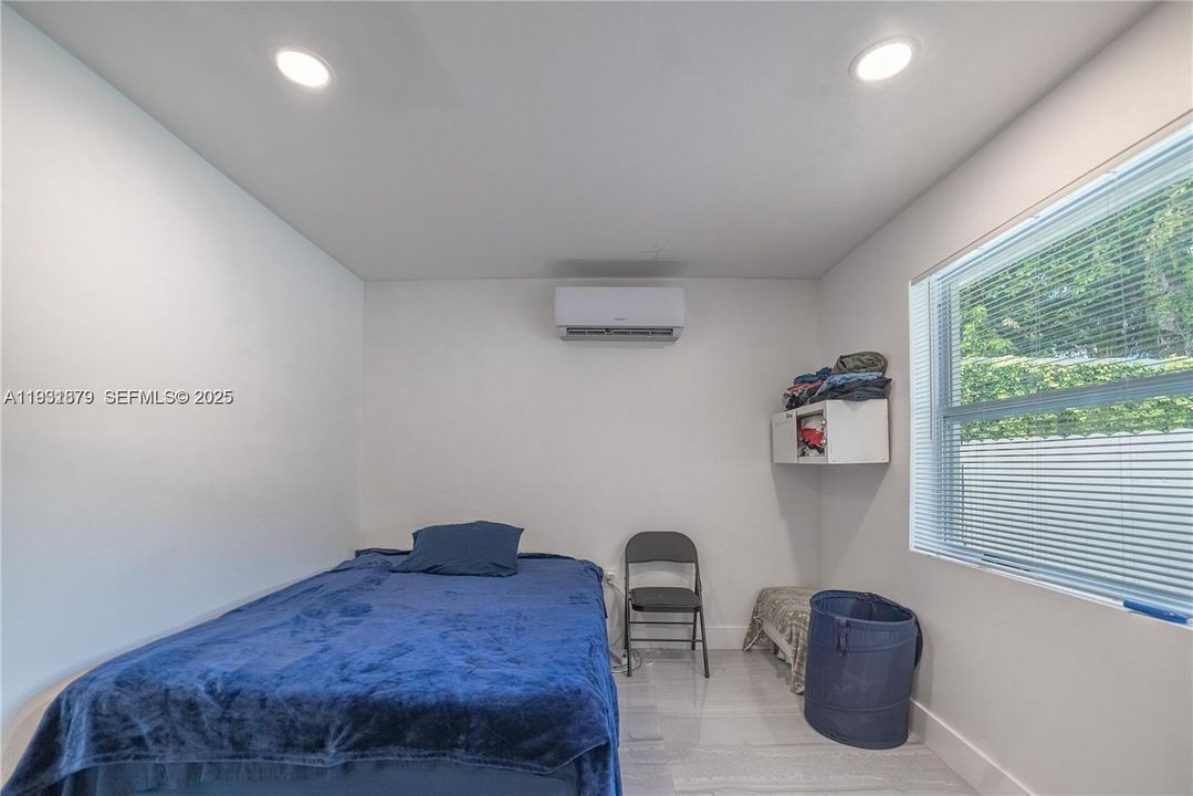 En Venta: $600,000 (4 camas, 3 baños, 1963 Pies cuadrados)