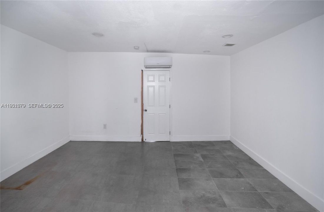 En Venta: $600,000 (4 camas, 3 baños, 1963 Pies cuadrados)