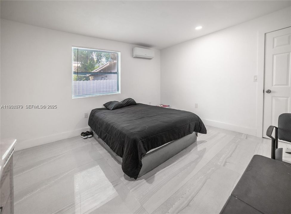 En Venta: $600,000 (4 camas, 3 baños, 1963 Pies cuadrados)