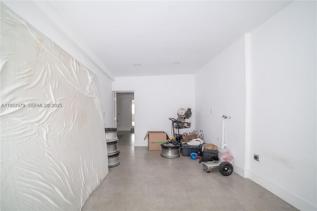 En Venta: $600,000 (4 camas, 3 baños, 1963 Pies cuadrados)