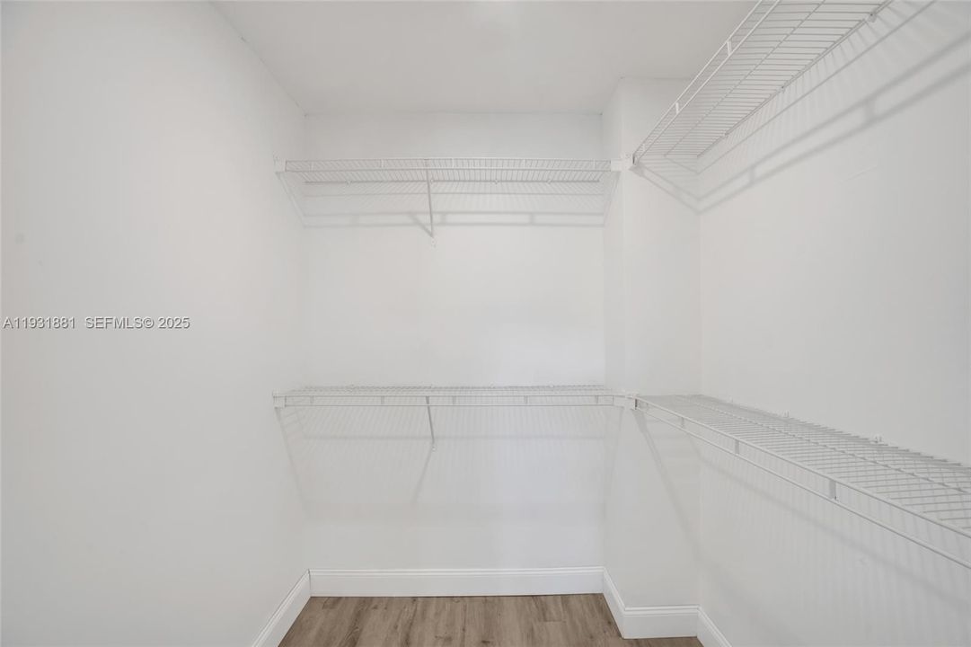 For Sale: $470,000 (3 beds, 2 baths, 1144 Square Feet)