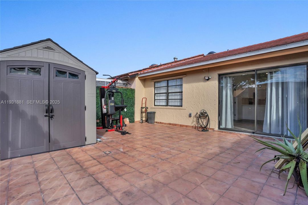 For Sale: $470,000 (3 beds, 2 baths, 1144 Square Feet)