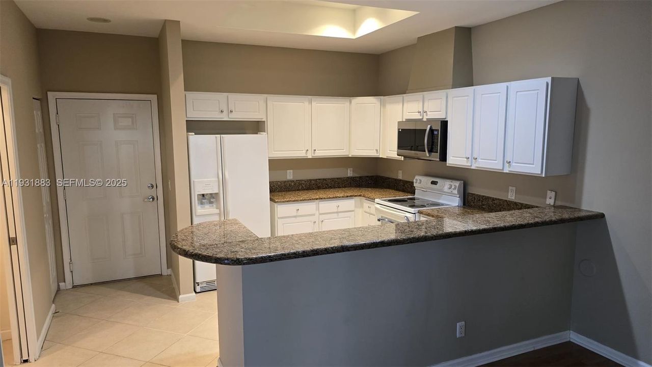 For Sale: $449,900 (3 beds, 2 baths, 1562 Square Feet)