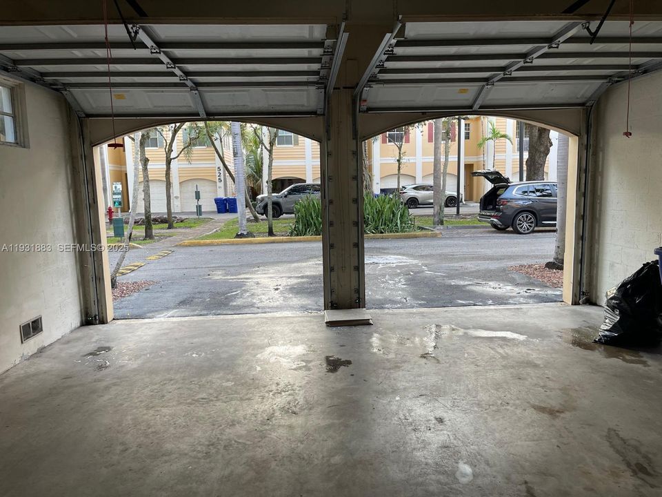 For Sale: $449,900 (3 beds, 2 baths, 1562 Square Feet)