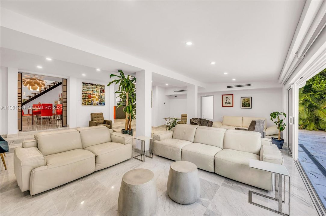 En Venta: $3,500,000 (4 camas, 3 baños, 3418 Pies cuadrados)