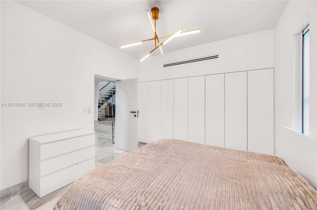 En Venta: $3,500,000 (4 camas, 3 baños, 3418 Pies cuadrados)