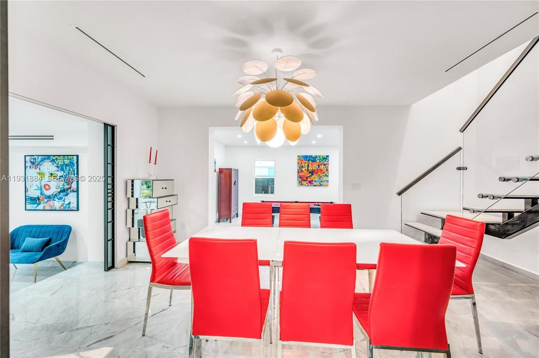 En Venta: $3,500,000 (4 camas, 3 baños, 3418 Pies cuadrados)