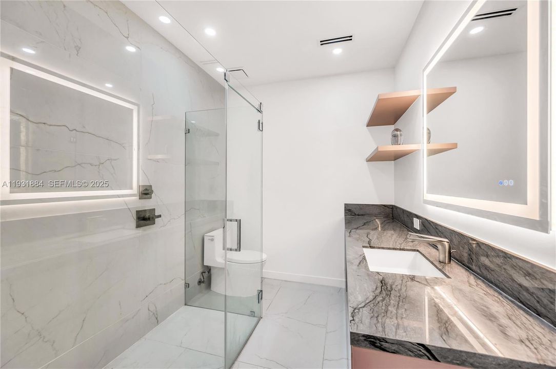 En Venta: $3,500,000 (4 camas, 3 baños, 3418 Pies cuadrados)