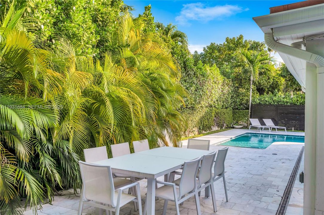 En Venta: $3,500,000 (4 camas, 3 baños, 3418 Pies cuadrados)