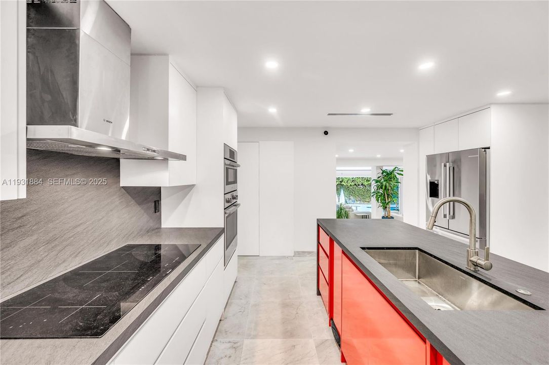 En Venta: $3,500,000 (4 camas, 3 baños, 3418 Pies cuadrados)