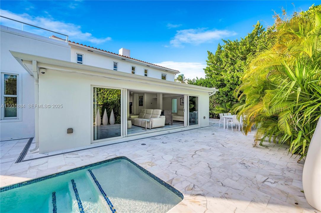 En Venta: $3,500,000 (4 camas, 3 baños, 3418 Pies cuadrados)