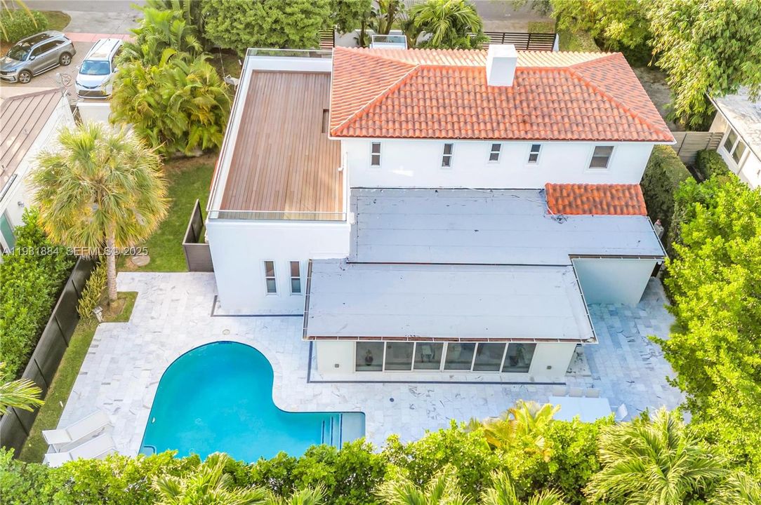 En Venta: $3,500,000 (4 camas, 3 baños, 3418 Pies cuadrados)