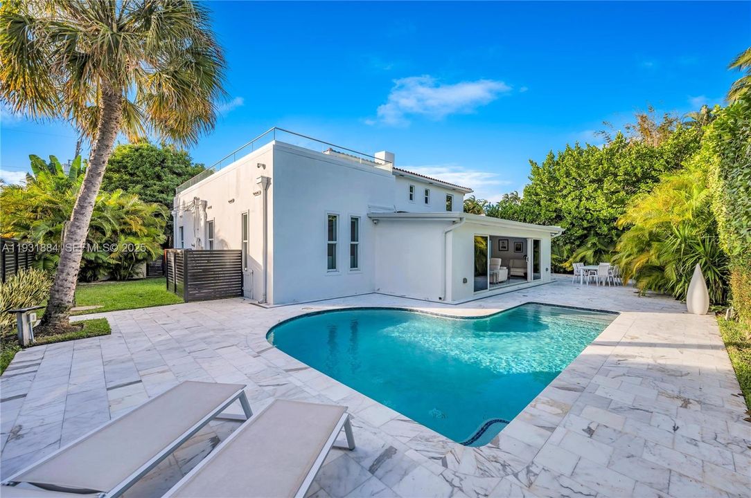 En Venta: $3,500,000 (4 camas, 3 baños, 3418 Pies cuadrados)