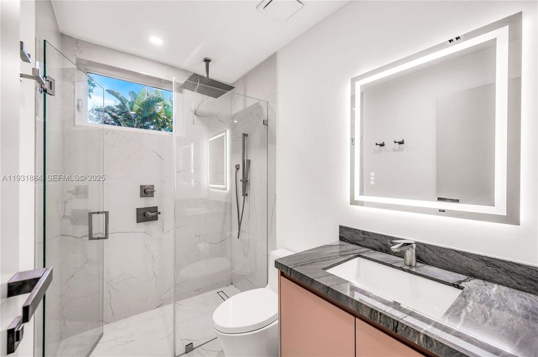 En Venta: $3,500,000 (4 camas, 3 baños, 3418 Pies cuadrados)