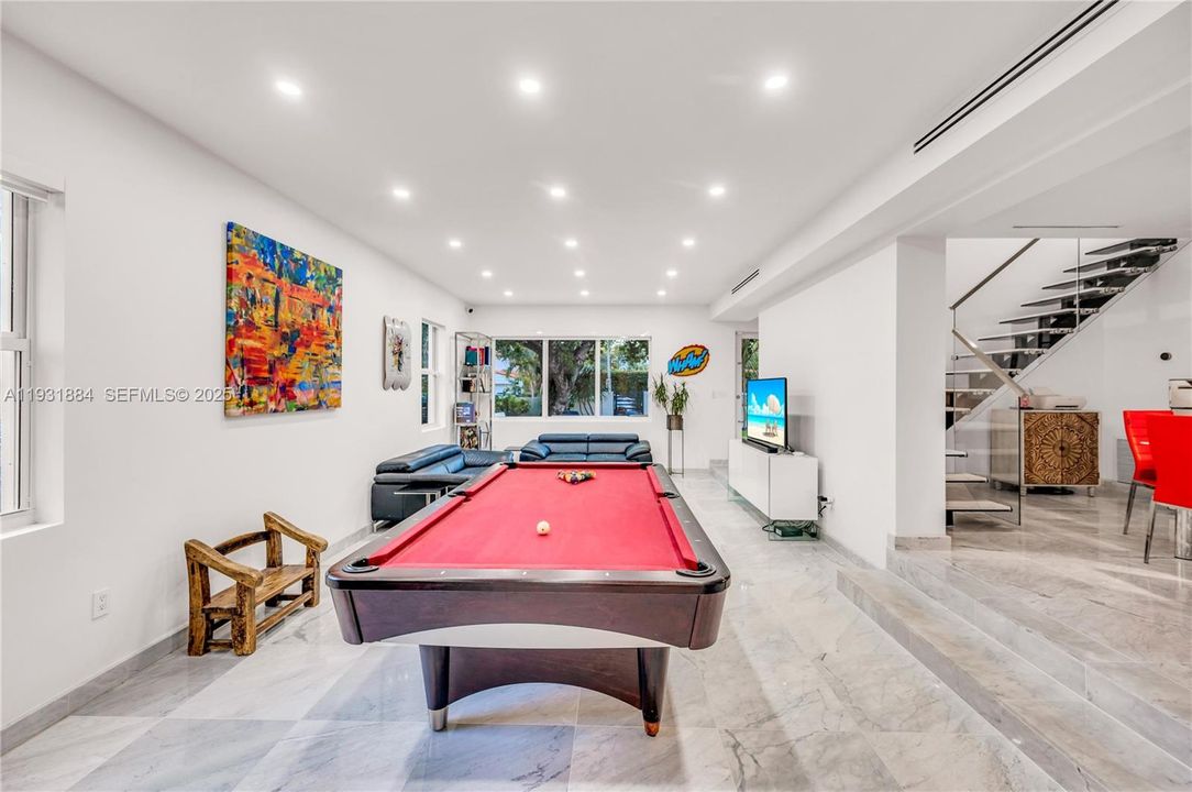 En Venta: $3,500,000 (4 camas, 3 baños, 3418 Pies cuadrados)