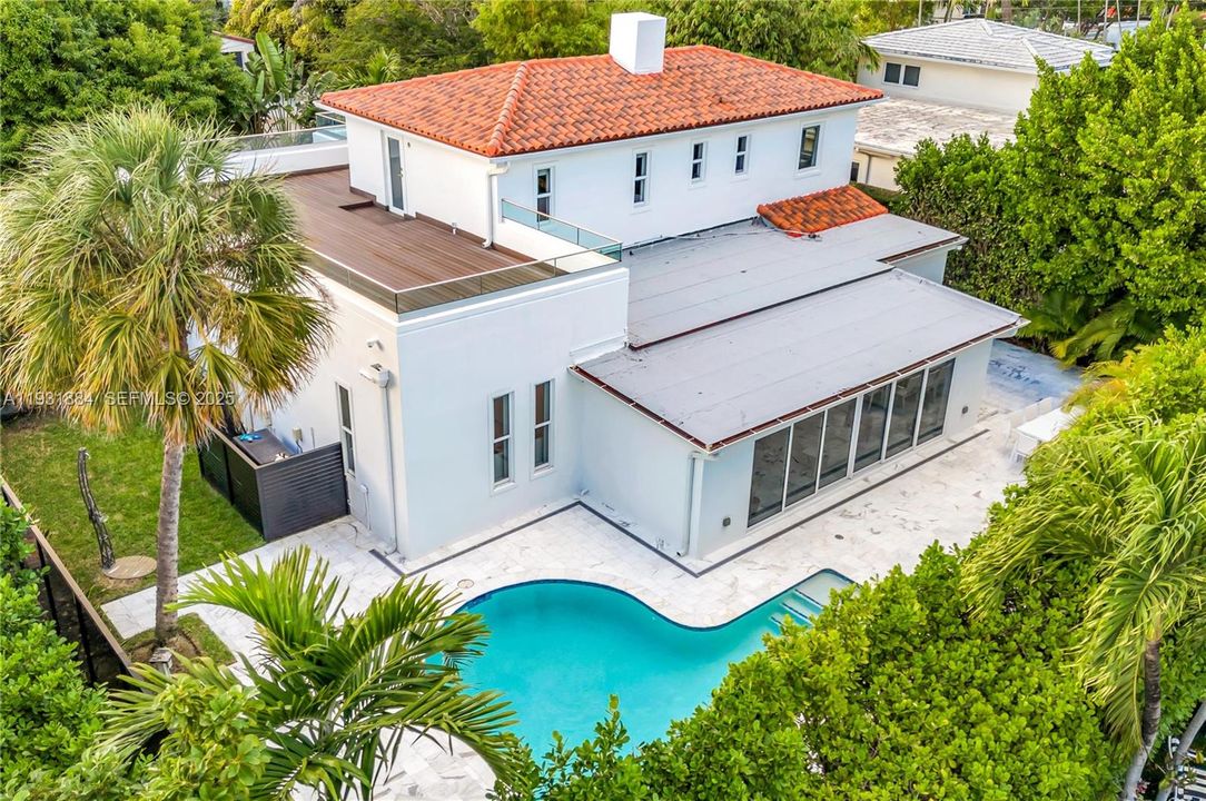 En Venta: $3,500,000 (4 camas, 3 baños, 3418 Pies cuadrados)