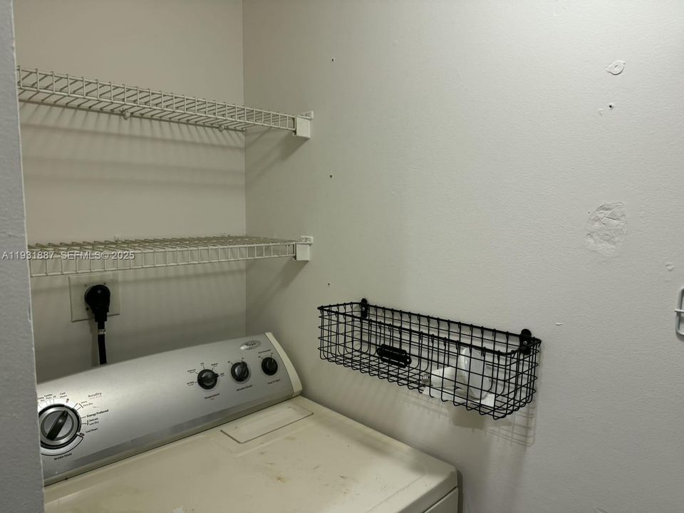 En Renta: $2,295 (2 camas, 2 baños, 1065 Pies cuadrados)