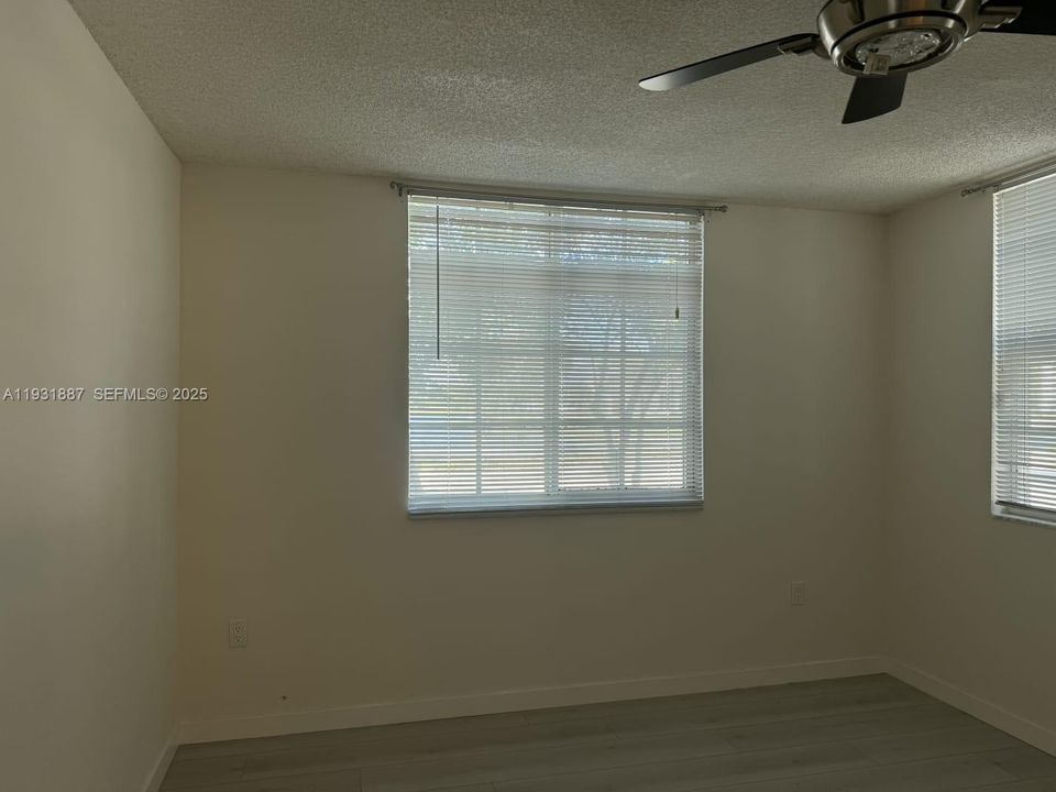 En Renta: $2,295 (2 camas, 2 baños, 1065 Pies cuadrados)