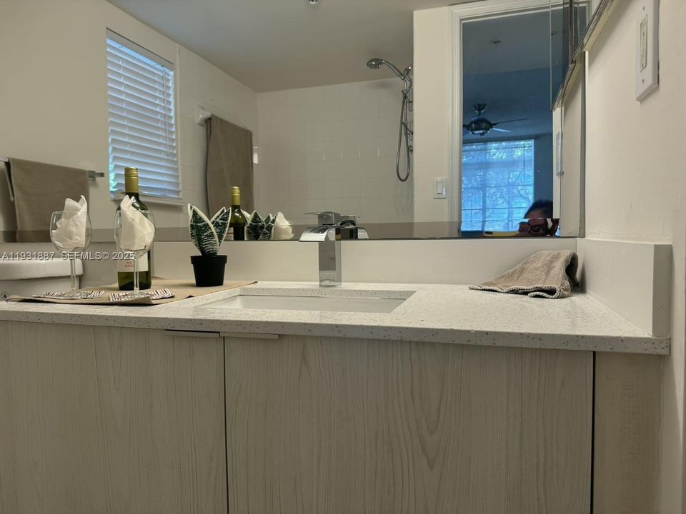 En Renta: $2,295 (2 camas, 2 baños, 1065 Pies cuadrados)