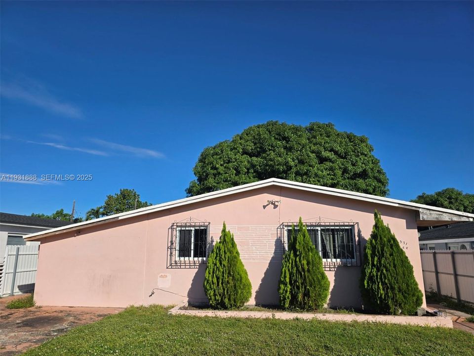 待售: $540,000 (4 贝兹, 3 浴室, 1397 平方英尺)