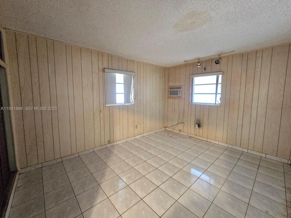 待售: $540,000 (4 贝兹, 3 浴室, 1397 平方英尺)