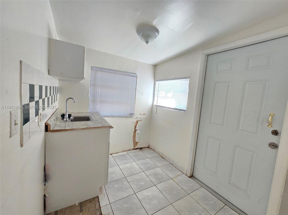 待售: $540,000 (4 贝兹, 3 浴室, 1397 平方英尺)