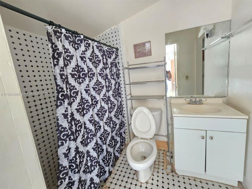 待售: $540,000 (4 贝兹, 3 浴室, 1397 平方英尺)