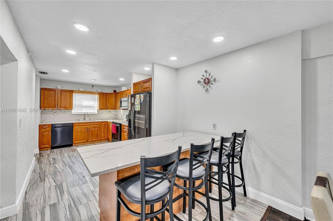 For Sale: $499,000 (3 beds, 2 baths, 2144 Square Feet)