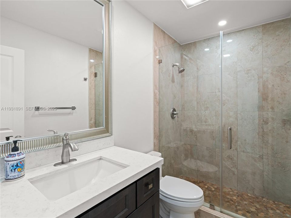 На продажу: $459,000 (3 спален, 2 ванн, 1698 Квадратных фут)