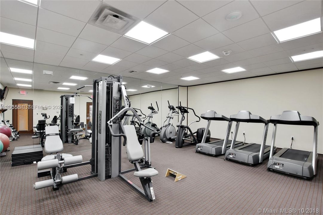 待售: $620,000 (2 贝兹, 2 浴室, 1129 平方英尺)