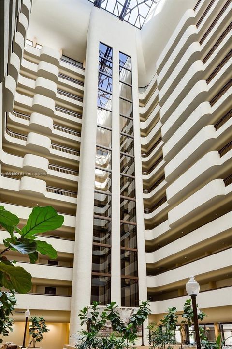 待售: $620,000 (2 贝兹, 2 浴室, 1129 平方英尺)