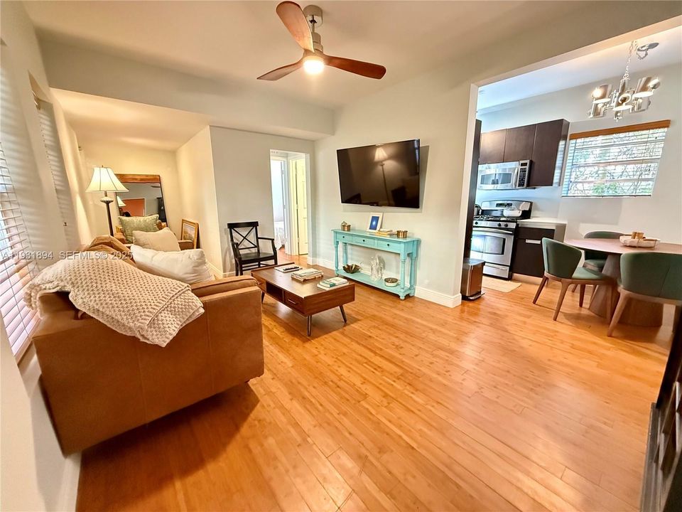 В аренду: $2,150 (1 спален, 1 ванн, 603 Квадратных фут)