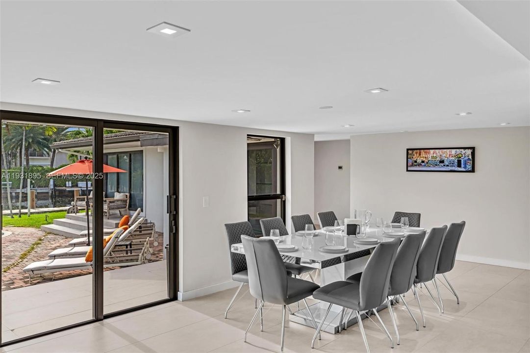 На продажу: $2,579,000 (3 спален, 4 ванн, 2492 Квадратных фут)