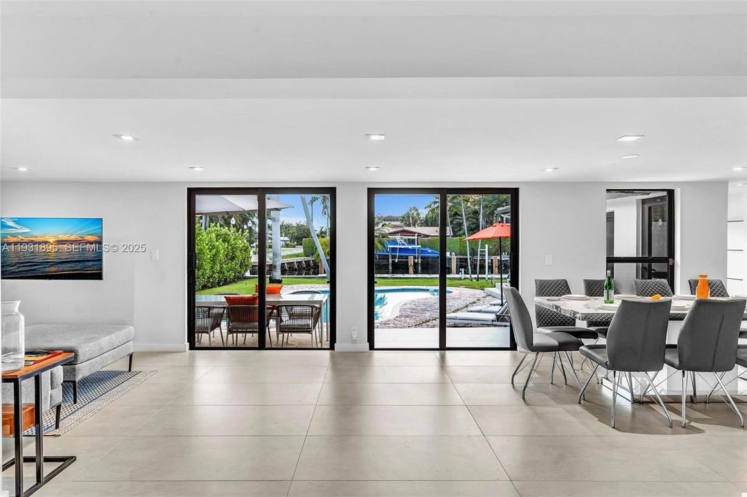 На продажу: $2,579,000 (3 спален, 4 ванн, 2492 Квадратных фут)