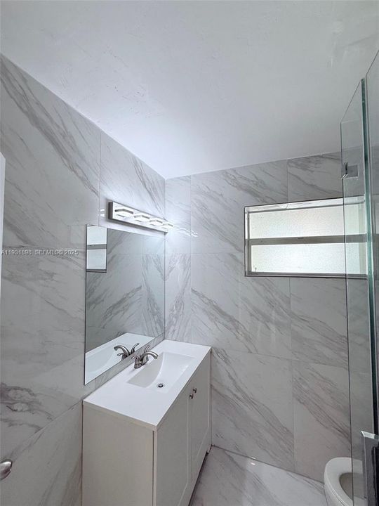 出租: $2,200 (2 贝兹, 1 浴室, 2362 平方英尺)