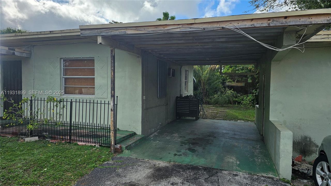 待售: $700,000 (0 贝兹, 0 浴室, 1710 平方英尺)