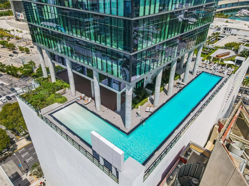 На продажу: $560,000 (1 спален, 1 ванн, 442 Квадратных фут)