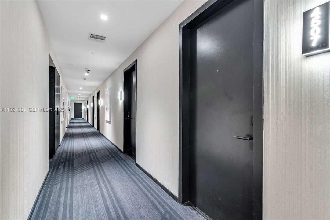 На продажу: $560,000 (1 спален, 1 ванн, 442 Квадратных фут)