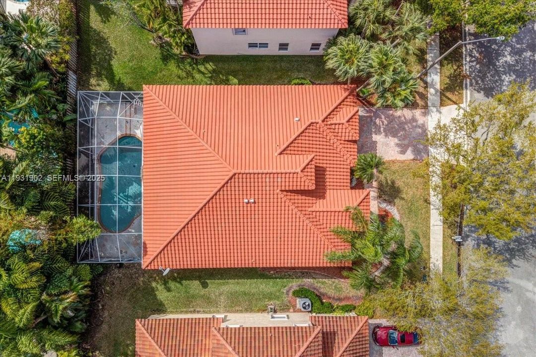 出租: $5,800 (4 贝兹, 2 浴室, 2172 平方英尺)