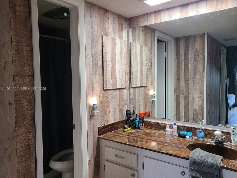 出租: $1,900 (2 贝兹, 2 浴室, 1100 平方英尺)