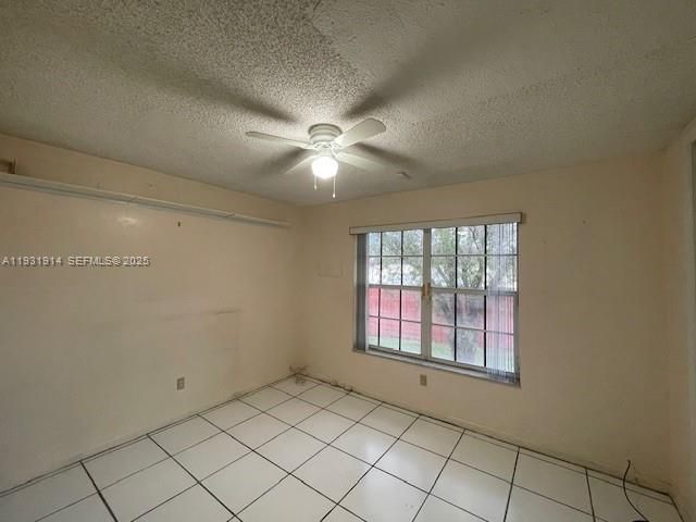 En Venta: $979,000 (3 camas, 2 baños, 2047 Pies cuadrados)