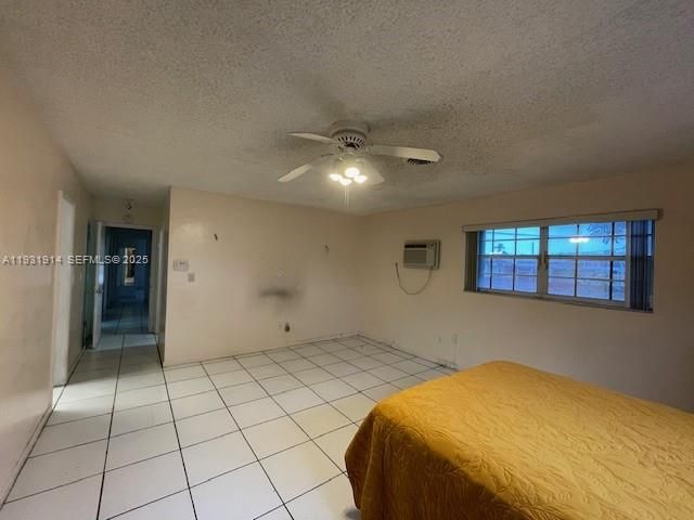 En Venta: $979,000 (3 camas, 2 baños, 2047 Pies cuadrados)