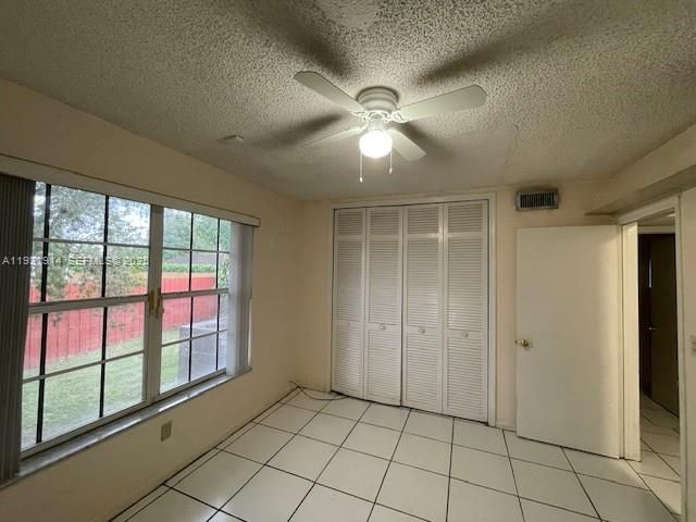 En Venta: $979,000 (3 camas, 2 baños, 2047 Pies cuadrados)