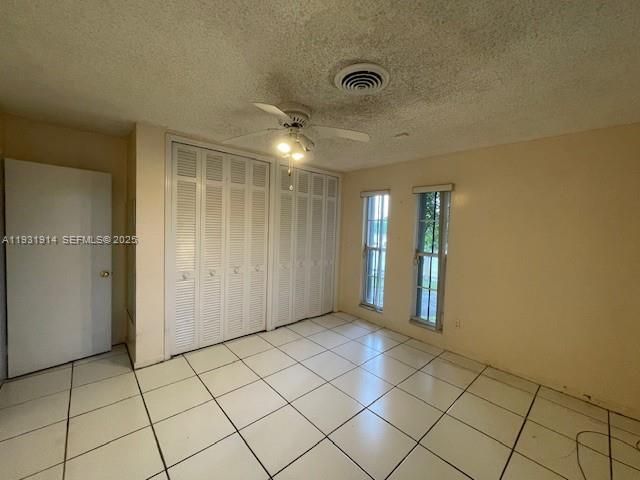 En Venta: $979,000 (3 camas, 2 baños, 2047 Pies cuadrados)