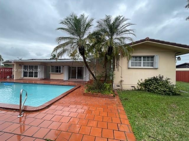 En Venta: $979,000 (3 camas, 2 baños, 2047 Pies cuadrados)
