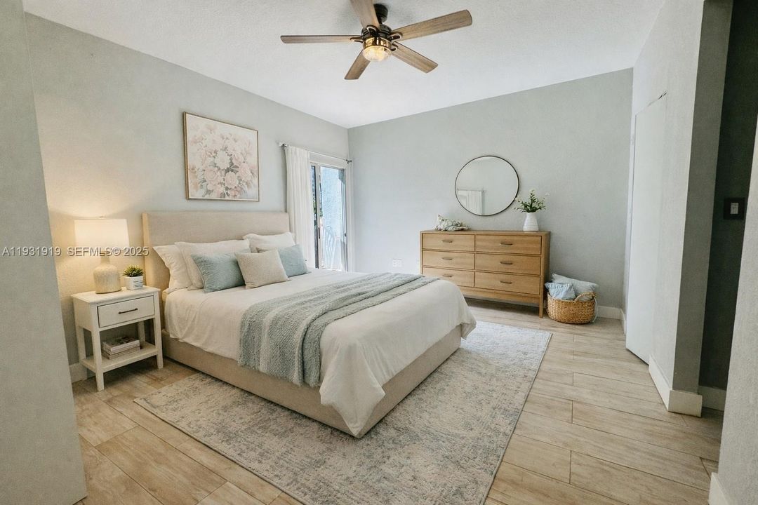 For Sale: $285,000 (1 beds, 1 baths, 491 Square Feet)